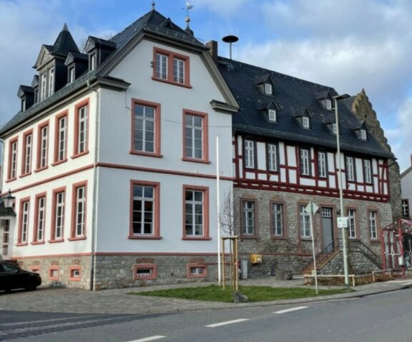 Demokratie-Theater auf dem Butzbacher Marktplatz 8